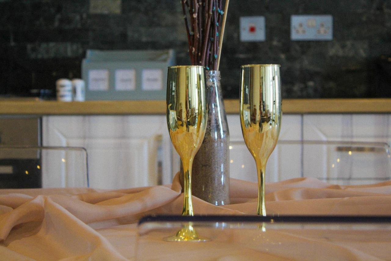 Apartament Lavish 2 Bed Sleeps 5 Near Lanark Carstairs Zewnętrze zdjęcie