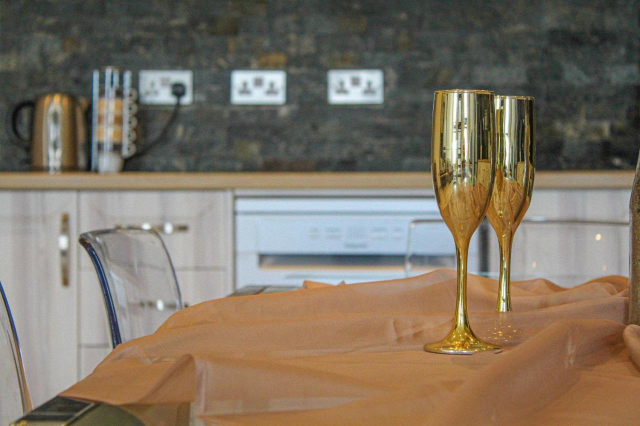 Apartament Lavish 2 Bed Sleeps 5 Near Lanark Carstairs Zewnętrze zdjęcie