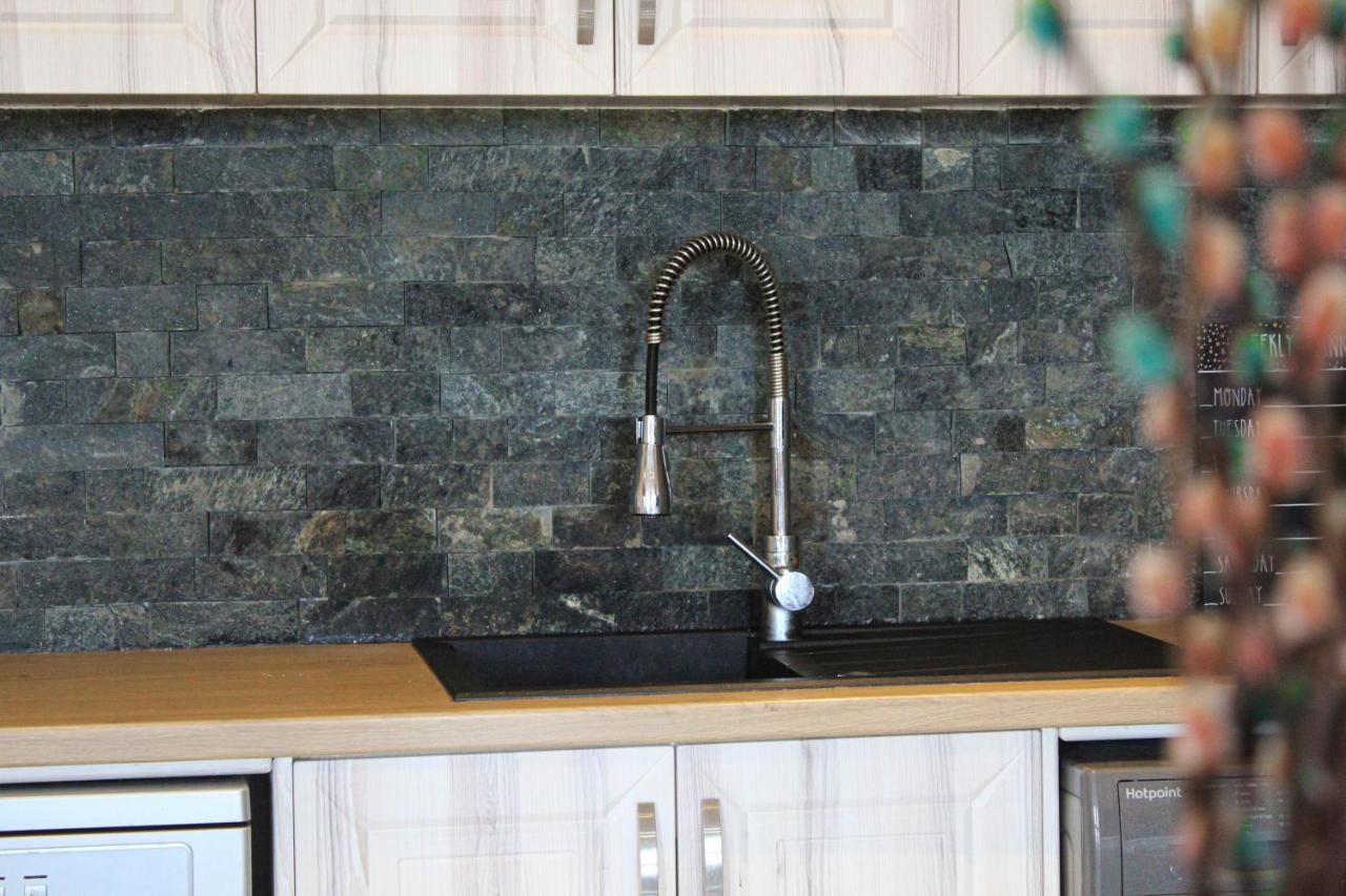 Apartament Lavish 2 Bed Sleeps 5 Near Lanark Carstairs Zewnętrze zdjęcie