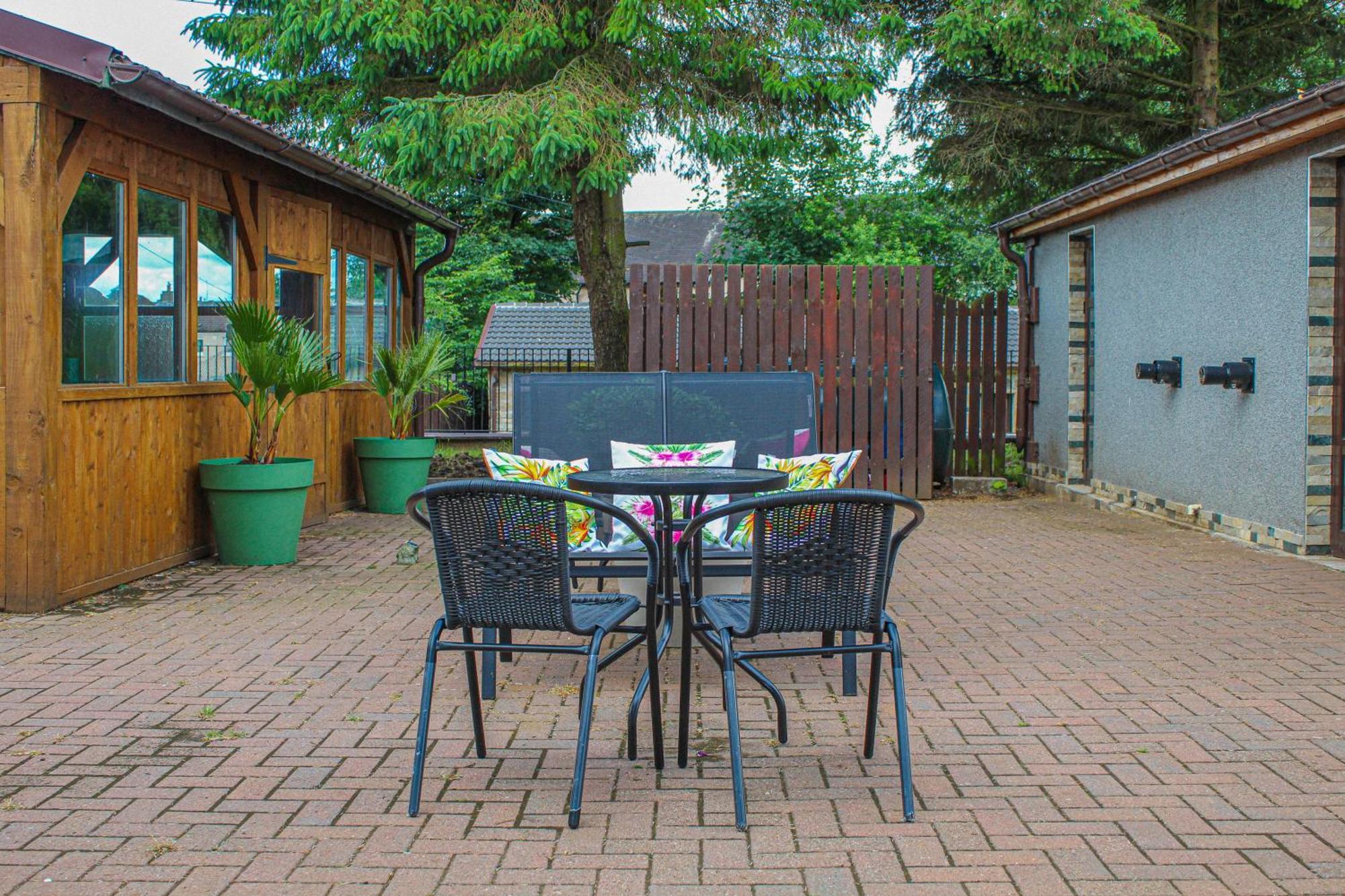 Apartament Lavish 2 Bed Sleeps 5 Near Lanark Carstairs Zewnętrze zdjęcie